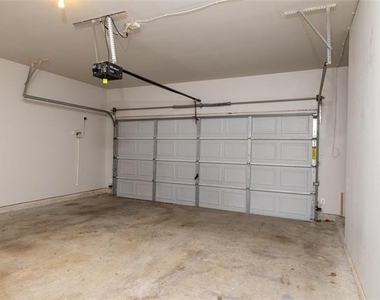 2108 Harris Place - Photo Thumbnail 27