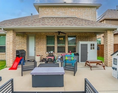 15894 Talamore Lane - Photo Thumbnail 31