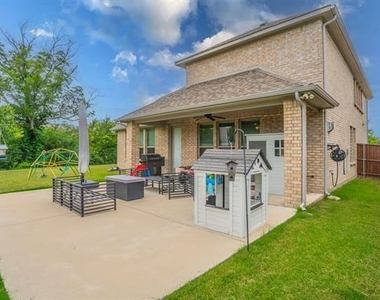 15894 Talamore Lane - Photo Thumbnail 32