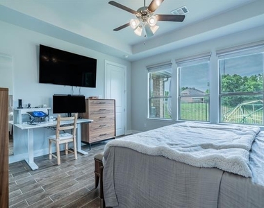 15894 Talamore Lane - Photo Thumbnail 13