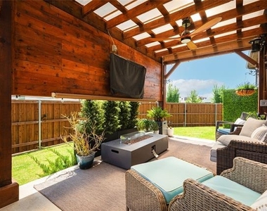 2712 Fiddler Way - Photo Thumbnail 1