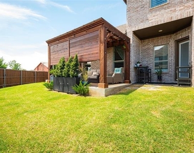 2712 Fiddler Way - Photo Thumbnail 2