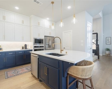 2712 Fiddler Way - Photo Thumbnail 16