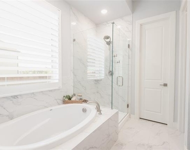 2712 Fiddler Way - Photo Thumbnail 20