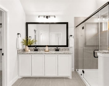 3829 Walnut Creek Drive - Photo Thumbnail 2
