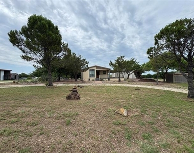 197 Private Road 4652 - Photo Thumbnail 1