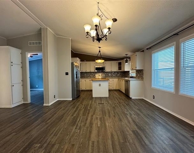 197 Private Road 4652 - Photo Thumbnail 16