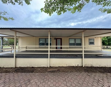 197 Private Road 4652 - Photo Thumbnail 8