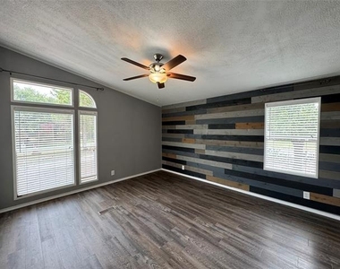 197 Private Road 4652 - Photo Thumbnail 26