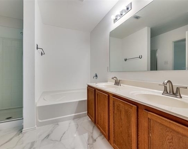 12841 Serenity Drive - Photo Thumbnail 17