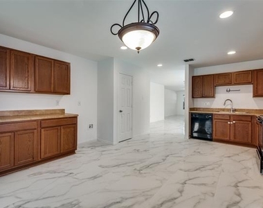 12841 Serenity Drive - Photo Thumbnail 10