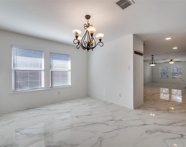 12841 Serenity Drive - Photo Thumbnail 7