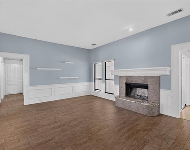 1207 Mistywood Lane - Photo Thumbnail 4