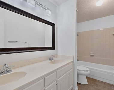 1207 Mistywood Lane - Photo Thumbnail 19