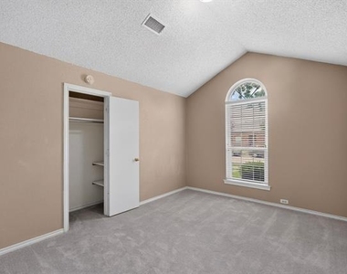 1207 Mistywood Lane - Photo Thumbnail 21