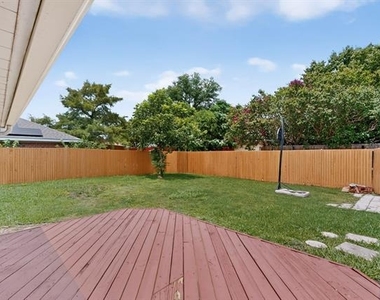 1207 Mistywood Lane - Photo Thumbnail 25