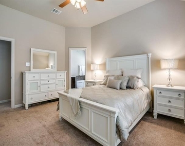5004 Promised Land Drive - Photo Thumbnail 10