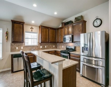 5004 Promised Land Drive - Photo Thumbnail 4