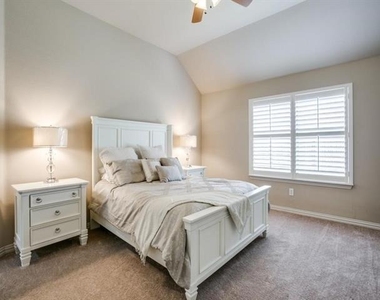 5004 Promised Land Drive - Photo Thumbnail 9