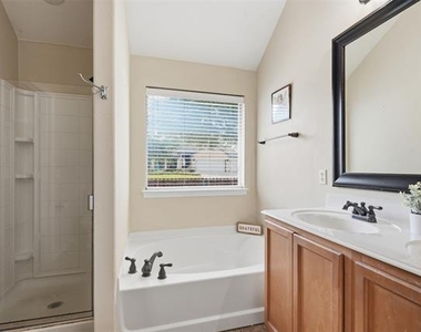 1218 Inglewood Drive - Photo Thumbnail 23