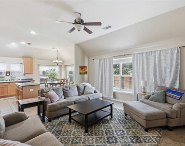 1218 Inglewood Drive - Photo Thumbnail 8