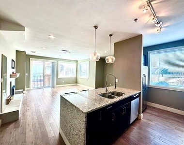 1320 May Street - Photo Thumbnail 2
