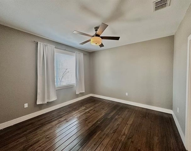 1320 May Street - Photo Thumbnail 10