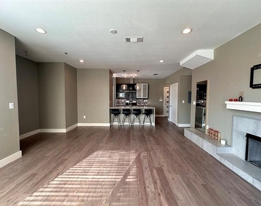 1320 May Street - Photo Thumbnail 8