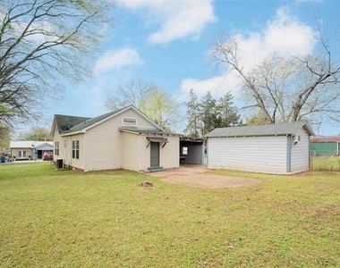 505 Wesson Street - Photo Thumbnail 1
