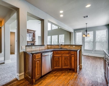 832 Hidden Springs Court - Photo Thumbnail 10