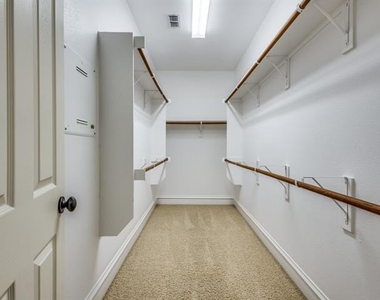 832 Hidden Springs Court - Photo Thumbnail 19