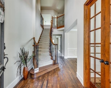 832 Hidden Springs Court - Photo Thumbnail 2
