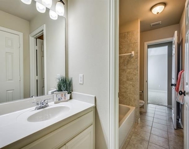 832 Hidden Springs Court - Photo Thumbnail 30