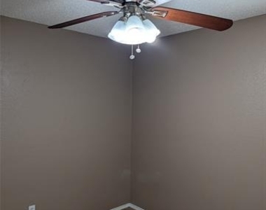 700 Flamingo Drive - Photo Thumbnail 9