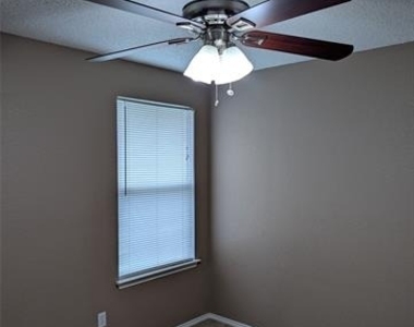 700 Flamingo Drive - Photo Thumbnail 15