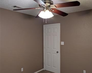 700 Flamingo Drive - Photo Thumbnail 12
