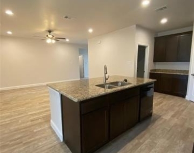 2202 Jones Street - Photo Thumbnail 7