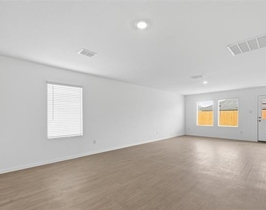 6509 Glade Street - Photo Thumbnail 1