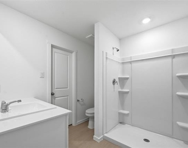 6509 Glade Street - Photo Thumbnail 14