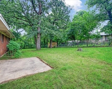 118 E Florence Street - Photo Thumbnail 23