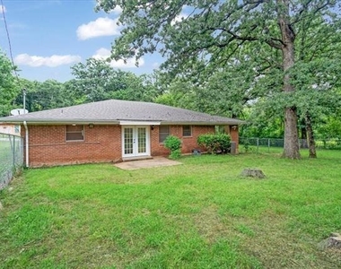 118 E Florence Street - Photo Thumbnail 24