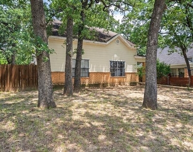 10323 Budtime Lane - Photo Thumbnail 2