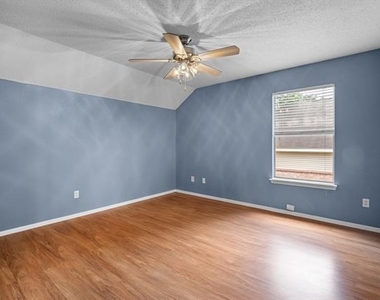 10323 Budtime Lane - Photo Thumbnail 22