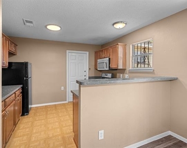 10323 Budtime Lane - Photo Thumbnail 10