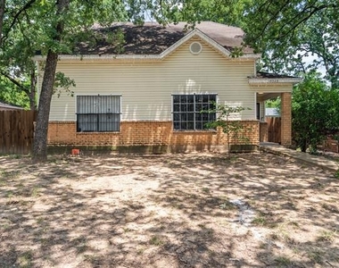10323 Budtime Lane - Photo Thumbnail 1
