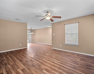 10323 Budtime Lane - Photo Thumbnail 7