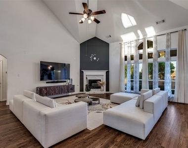 13348 Cool Meadow Drive - Photo Thumbnail 9