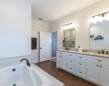 158 Cypress Hill Drive - Photo Thumbnail 24