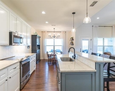 158 Cypress Hill Drive - Photo Thumbnail 14