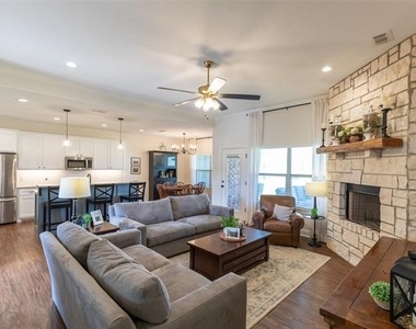 158 Cypress Hill Drive - Photo Thumbnail 7